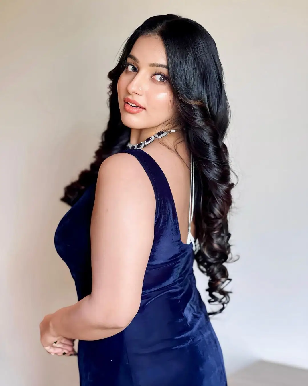 Malavika Menon Pics In South Indian Traditional Long Blue Gown